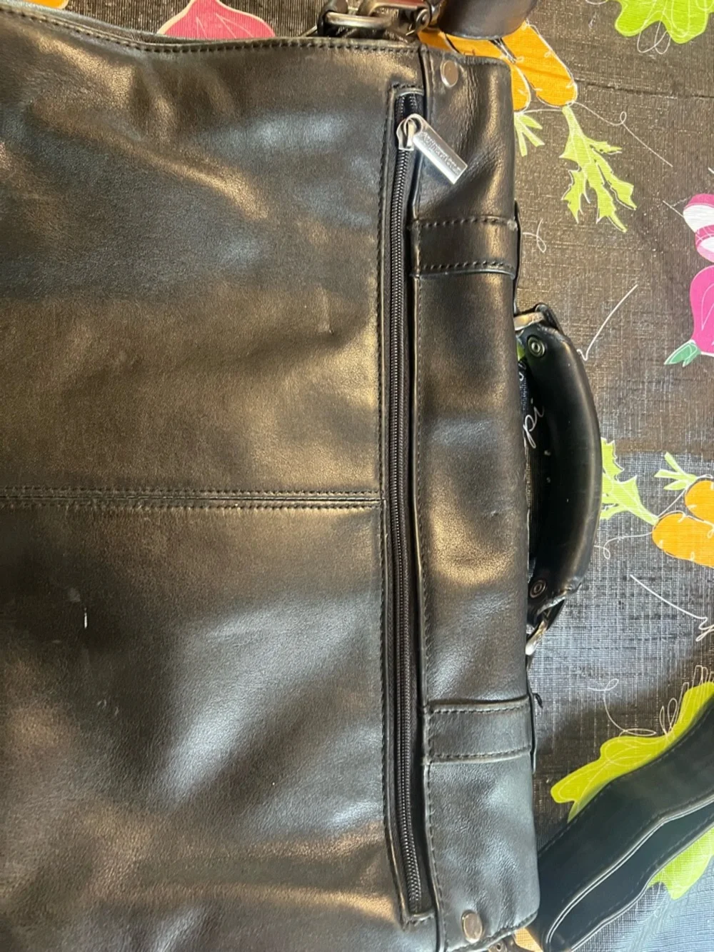Kenneth Cole Black Leather Organizer Pouch
